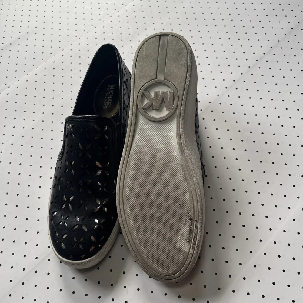 Michael‎ Kors Black Floral Laser Cut Slip On Platform Sneakers Womens 8M